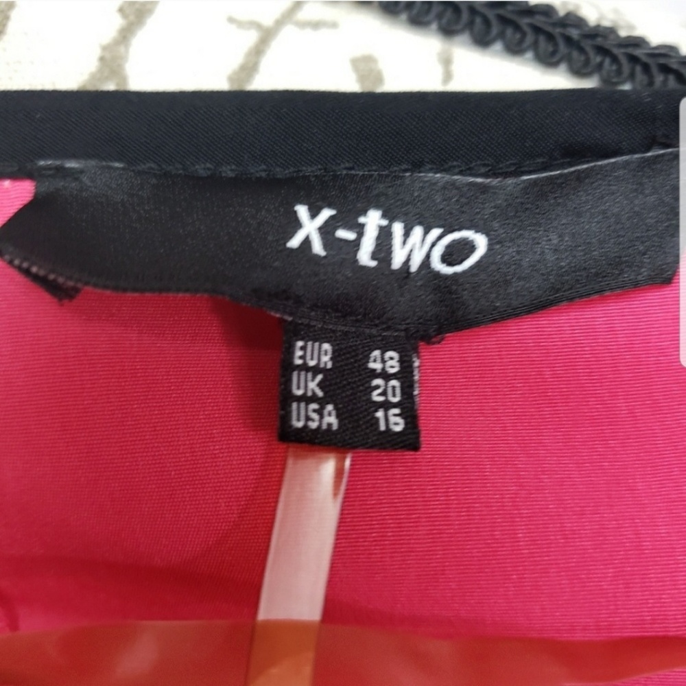 x-two Plus Size Color Block Blouse 16 - Picture 5 of 6